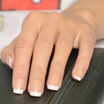 Buy Lick 24 pcs Classic Nude French Tips Artificial/Fake Reusable Acrylic Nails Extension - Purplle