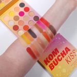 Buy Revolution Hot Shot Eyeshadow Kombucha Kiss Palette - Purplle