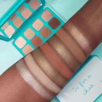 Buy Makeup Revolution x Love Island Go for a Chat Dynamic Palette 8 GM - Purplle