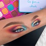 Buy Makeup Revolution x Love Island Go for a Chat Dynamic Palette 8 GM - Purplle