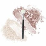 Buy Veoni Belle Fan Highlighting Brush face | Perfect blending for highlight makeup | face makeup brushes - 30 gm - Purplle