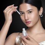 Buy RENEE Face Gloss Illuminating Face Serum,A GLASS SKIN WITH HYALURONIC ACIDA 10 ml - Purplle