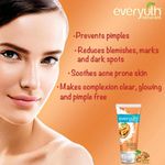 Buy Everyuth Naturals Exfoliating Walnut Scrub, 200gm, Tube - Purplle