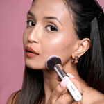 Buy Praush (Formerly Plume) Professional Powder Brush Big - P01 - Purplle