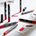 Buy Lakme Absolute Plush Matte Lip Crayon 303 Foxy Brown (2.8 gm) - Purplle