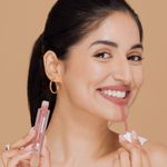 Buy Mamaearth Feather Light Liquid Matte Lipstick with Coconut & Vitamin E - 04 Nude Rose - 3.5 ml - Purplle