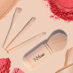 Buy NY Bae On The Move Brush Kit | Foundation Brush | Highlighter Brush | Eyeshadow Brush| Lipstick Brush | Makeup Brush Set | Blush Brush | Powder Brush | Eye Makeup Brush | Set of 4 - Purplle