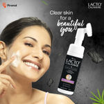 Buy Lacto Calamine Charcoal Foaming Face wash| Deep skin Detox| Cleanse skin impurities| With Built-in foaming Brush|Sulphate free Face wash| Paraben Free| 150 ml - Purplle