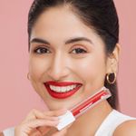 Buy Mamaearth Feather Light Liquid Matte Lipstick with Coconut & Vitamin E - 06 Red Velvet - 3.5 ml - Purplle