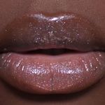 Buy Makeup Revolution Relove Euphoric Roll Baby Lip Oil Sparkle (6 ml) - Purplle