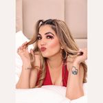 Buy Love Earth Liquid Lip Gloss -Pink Power For Soft & Dewy Lips Enriched with Vitamin E & Almond Oil | Lip Color For Glossy Look |Lightweight Non Sticky Lip shiner For Moisturizing Lips (Deep Pink) 3 ml - Purplle