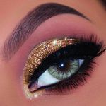 Buy Me-On Born to Glow Pro Makeup Glitter Eyeshadow Palette Shade#1 - Purplle
