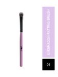 Buy Plum Soft Blend Eyeshadow Patting Brush | Ultra-soft Bristles | Flawless Application | Easy Pick-up | 05 - Purplle