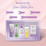 Buy Lacto Calamine Clear Skin Bliss Box With Face Wash, Toner, Lotion, Sunscreen, Wipes| All Occasion Oil-Free Radiance gift set with 5 Signature products 330gm +30N Usable Wipes - Purplle