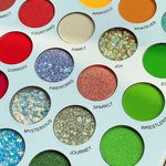 Buy DE ' LANCI LA Catrina 54 Color Makeup Palette 41..5 gm - Purplle