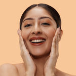 Buy Pilgrim Compact Powder Pure Ivory, Natural Matte Finish, Oil Control, Pore Blurring, For Woman 9 gm - Purplle