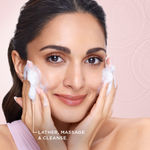 Buy Ponds Bright Beauty Spot-less Glow Face Wash With Vitamin B3+ Formula (100 gm) - Purplle