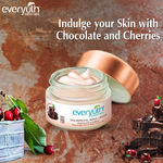 Buy Everyuth Naturals Tan Removal Choco Cherry Night Cream, 50 gm - Purplle
