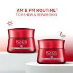 Buy Ponds Age Miracle 10% Retinol-Collagen B3 Complex Day Cream SPF15 PA+ + Wrinkle Corrector Night Cream, 50 gm - Purplle