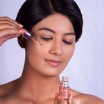 Buy RENEE Glass Glow Pre Make Up Oil, Non Sticky, Smoooth Finish, Hydrates, Repairs & Nourishes Skin, Adds Natural Glow to the Skin, 10 ml - Purplle
