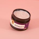 Buy Pilgrim Face Care Kit (Face Cream 50gm + Face Serum 30 ml) - Purplle