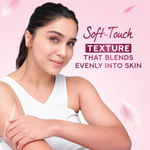 Buy Ponds Dreamflower Fragrant Talc with Pink Lily 400 gms - Purplle