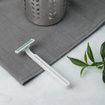 Buy Meskin Reusable Body Razor Pack of 5 White - Purplle