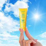 Buy Conscious Chemist Sun Drink Hybrid Lightweight Gel Sunscreen SPF50 PA++++ With No White Cast (20 gm) - Purplle