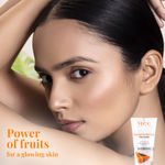 Buy VLCC Papaya & Apricot Scrub (80 gm) - Purplle