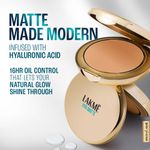 Buy Lakme 9to5 Hya Matte Pressed Powder With Hyaluronic Acid, Oil Control Upto 16 Hrs, Beige 9 gm - Purplle