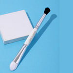 Buy Cuffs N lashes 04 Dual Brush (Flat Brush & Blending Brush) ( 10 gm) - Purplle