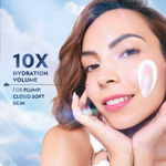 Buy Vaseline Cloud Soft Light Moisturiser | 100 Hours Non-Sticky Hydration | Ceramides & Hyaluron | For All Skin Types 100 ml - Purplle
