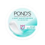 Buy Ponds Light Moisturiser Non-Oily Fresh Feel With Vitamin E + Glycerine 300 ml - Purplle