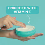 Buy Ponds Light Moisturiser Non-Oily Fresh Feel With Vitamin E + Glycerine 300 ml - Purplle