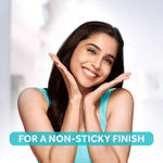 Buy Ponds Light Moisturiser Non-Oily Fresh Feel With Vitamin E + Glycerine 300 ml - Purplle