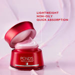 Buy Ponds Age Miracle Youthful Day Cream SPF 15 PA++ 20 gm - Purplle