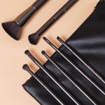 Buy Shryoan Concealer & Highlighter Brush| Effortless Radiance & Your Secret to Flawless Concealing and Highlighting 14gm - Purplle