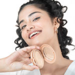 Buy Mamaearth Glow Full Coverage Compact SPF 30 with Vitamin C & Turmeric - 03 Creme Glow - 9 gm - Purplle