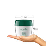 Buy Biotique Bio Nut De-Toxifying Body Scrub (175 g) - Purplle