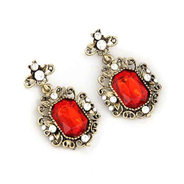 Buy Crunchy Fashion Victorian Square Earring-Red - Purplle