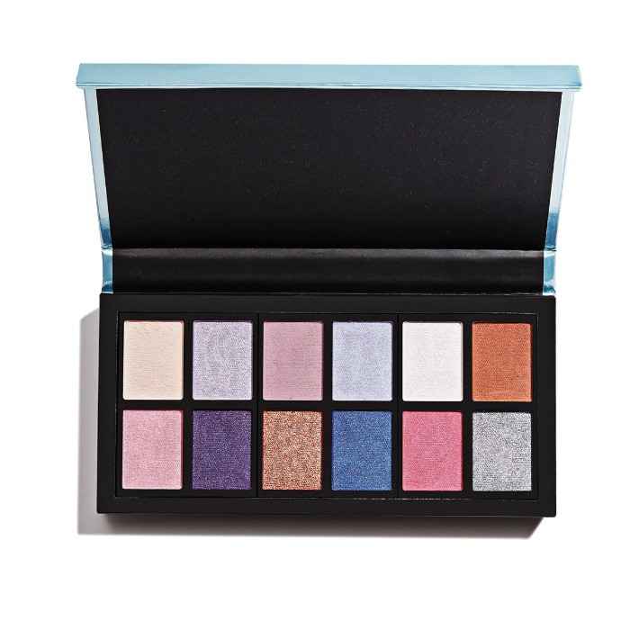 Buy Makeup Revolution I Heart Revolution Unicorns Heart Palette (14 g) - Purplle
