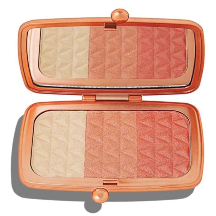 Buy Makeup Revolution Renaissance Illuminate - Radiant In Rose (14 g) - Purplle