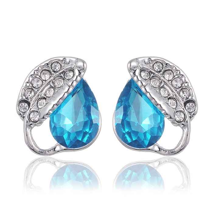 Buy Sukkhi Eye-catchy Crystal Rhodium Plated Earring for Women - E81146 - Purplle