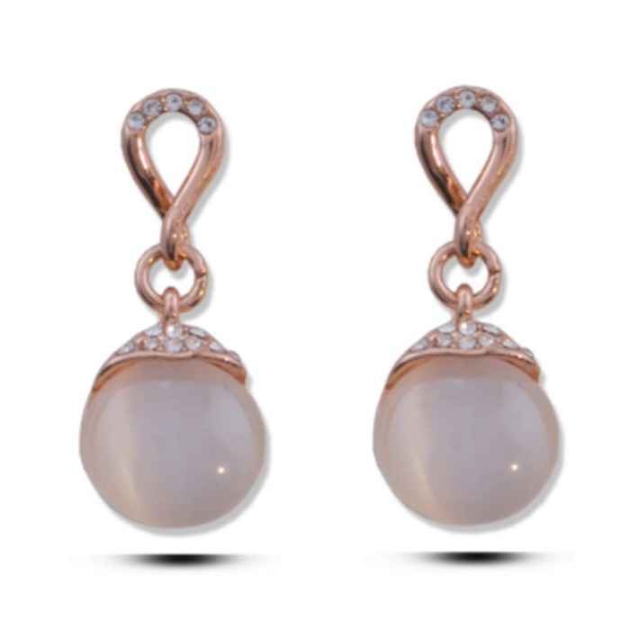 Buy Sukkhi Glimmery Pink Pearl Gold Plated Earring For Women - E80775 - Purplle
