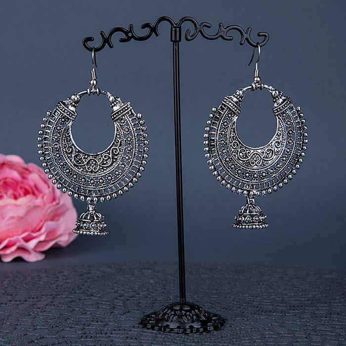 Buy Queen Be Oxidised Swirl Pattern Chandbali Jhumki - EV19043 - Purplle