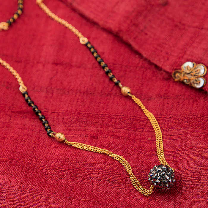 Buy Queen Be Studded Black Crystal Ball Mangalsutra - MH19004 - Purplle