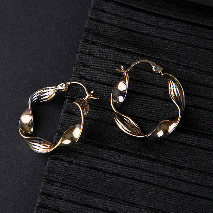 Buy Queen Be Glowy Twist Earrings - Purplle