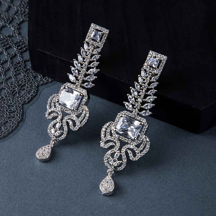 Buy Queen Be Silver Glory Chandelier Earrings - Purplle
