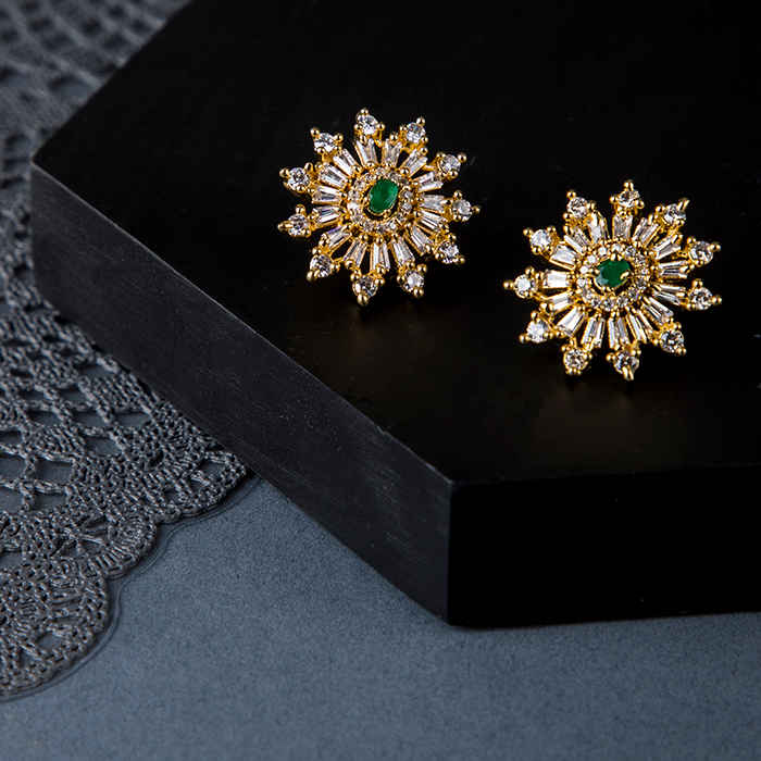 Buy Queen Be Gold Drops Earrings - Purplle