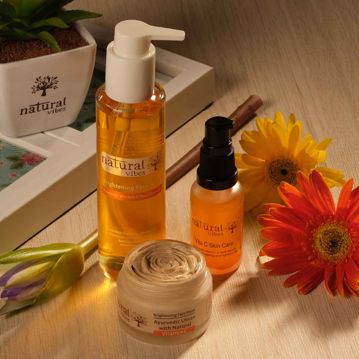 Buy Natural Vibes Ayurvedic Vitamin C Skin Repair and Glow Regime with 1 Vitamin C Face Wash (120 ml), 1 Vitamin C Face Mask (50 g) and 1 Vitamin C Skin Care Face Serum (30 ml) - Purplle